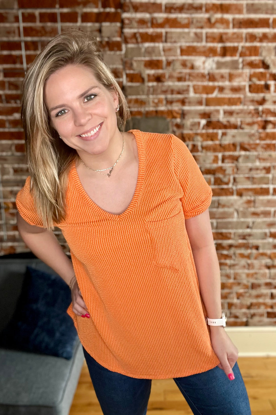 Attitude Short Sleeve V-Neck with Rolled Sleeve •Orange•