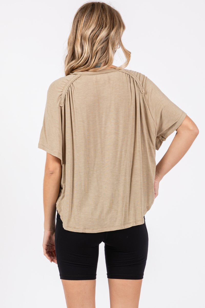 Lightweight Round Neck Rouched Back Sleeve Top