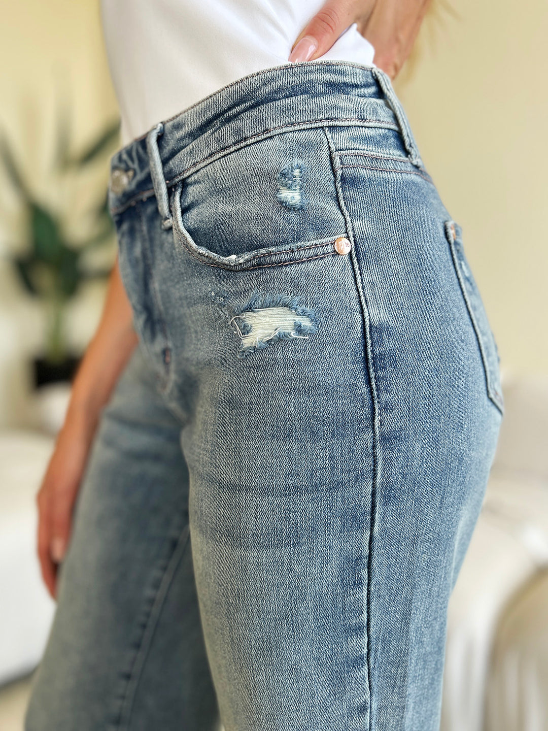 Judy Blue High Waist Distressed Straight Jeans *ONLINE EXCLUSIVE*