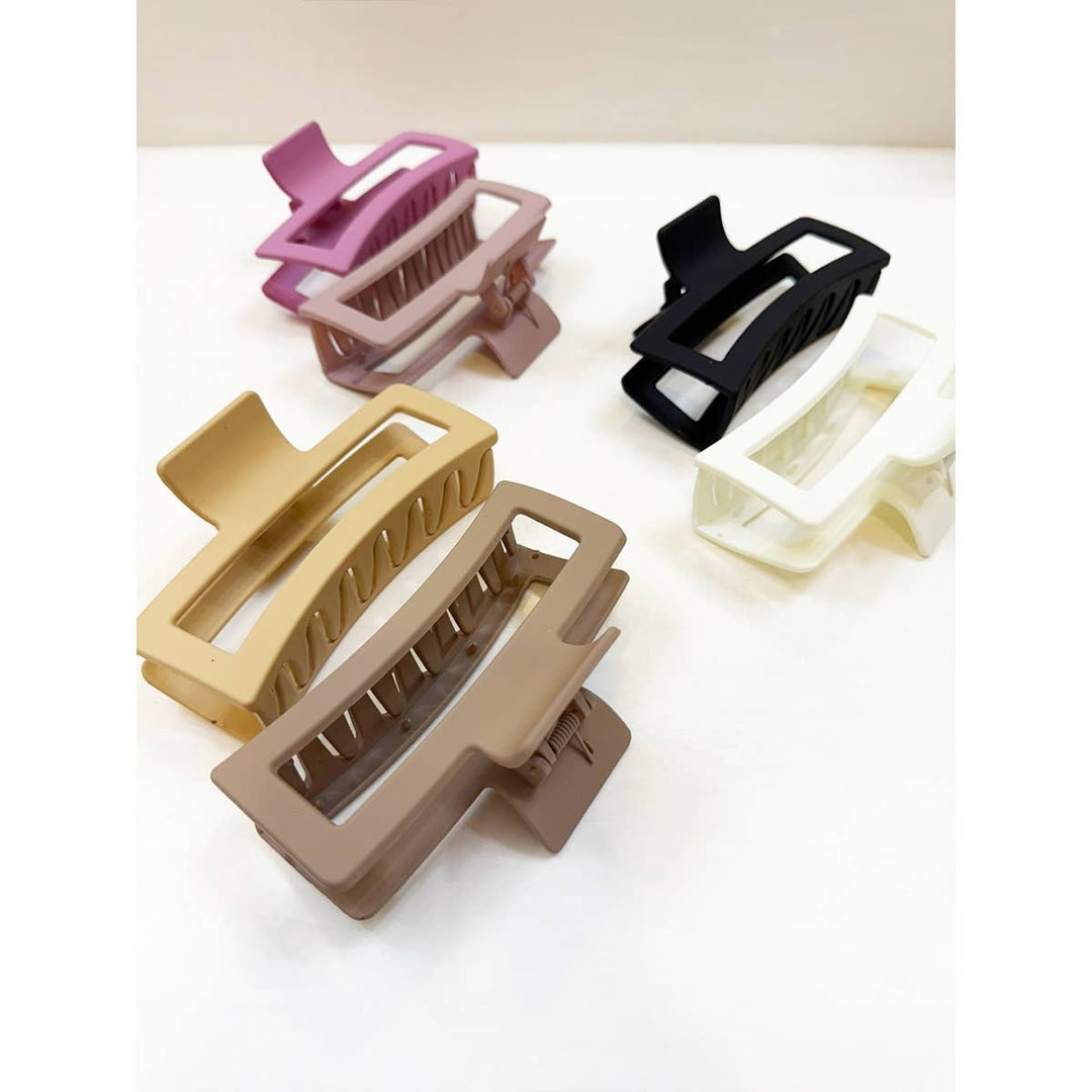 Jumbo Size Cut Out Rectangle Hair Claw Clip: MIX COLOR