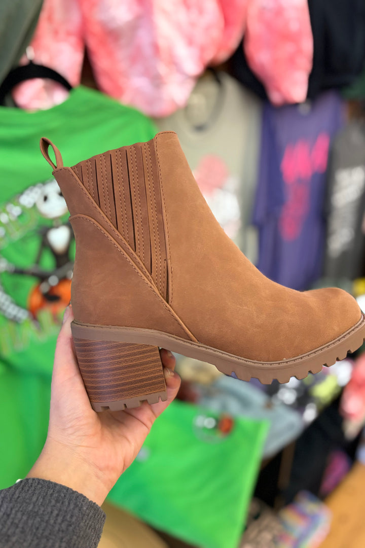 Wisely Chunky Block Heel Ankle Booties