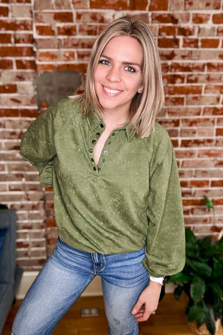 Acid Wash Half Snap Long Sleeve Sweatshirt •Olive•