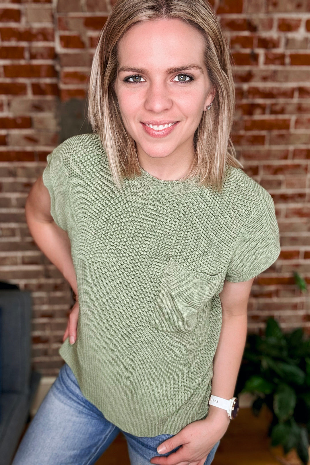 Short Sleeve Round Neck Sweater Top