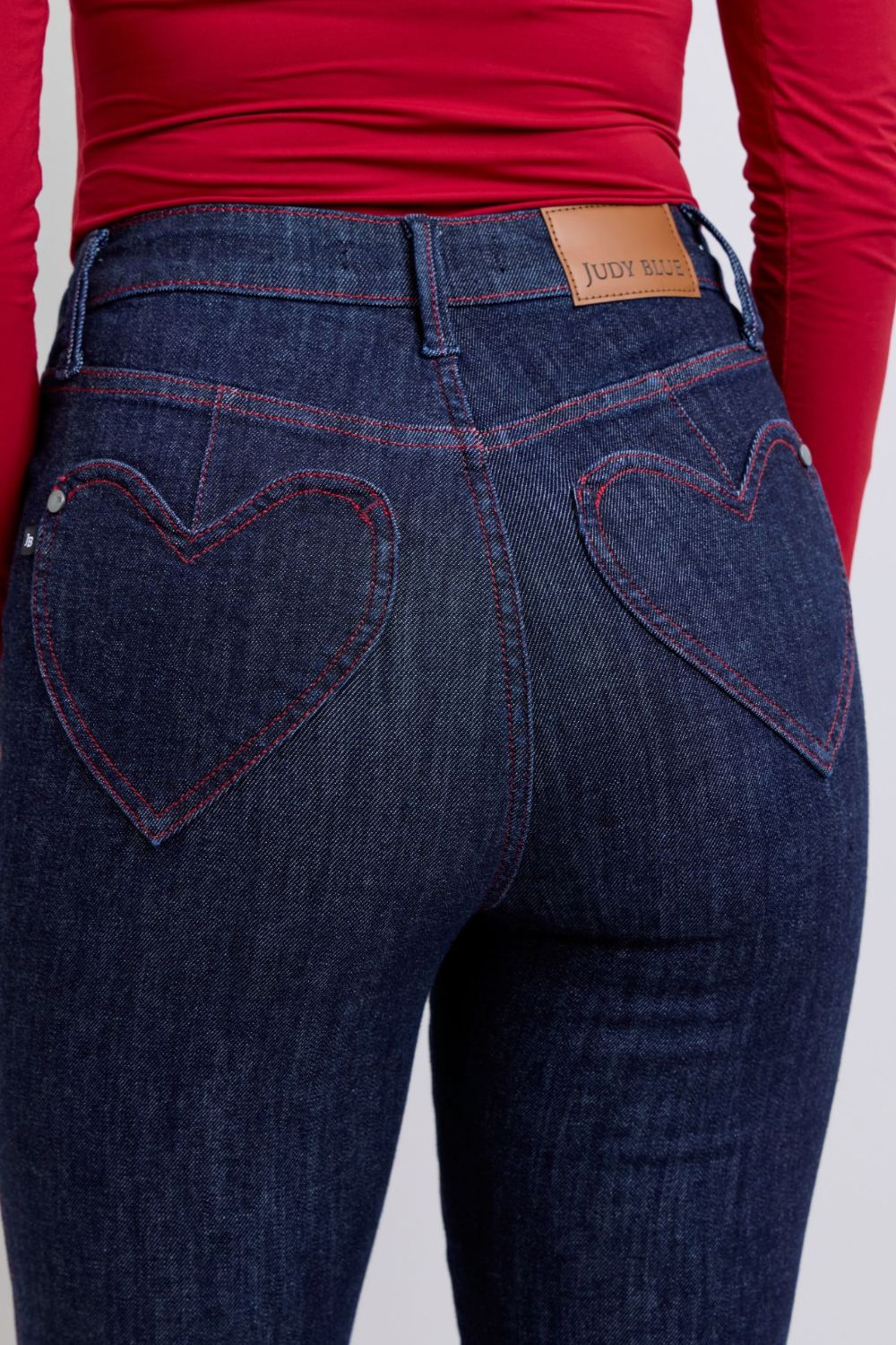 Judy Blue Heart Shaped Back Pockets Skinny Jeans *ONLINE EXCLUSIVE*